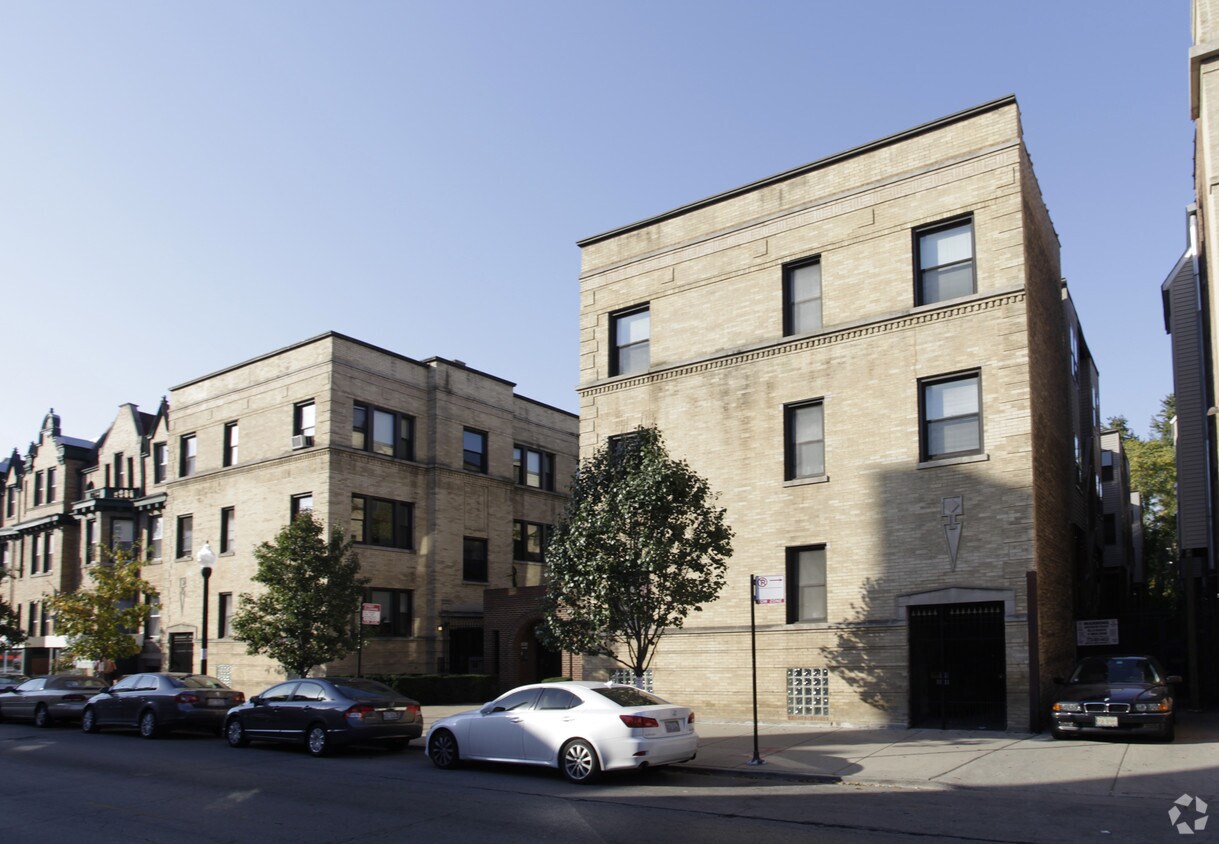 Primary Photo - 3518-3530 N Broadway St