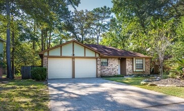 Building Photo - 8 Green Haven Dr