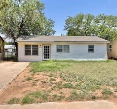 Building Photo - 2908 2nd Pl