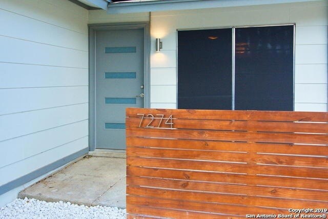 Foto del edificio - 7274 Montgomery Dr