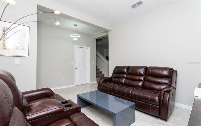 Foto del edificio - 1784 Chatsworth Cir