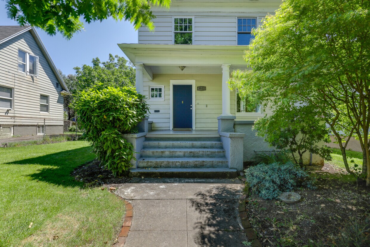 Primary Photo - 3522 N Borthwick Ave