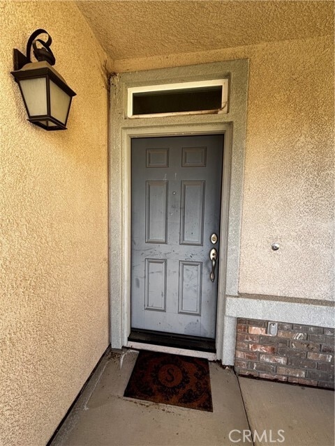 Building Photo - 1690 Lewis Creek