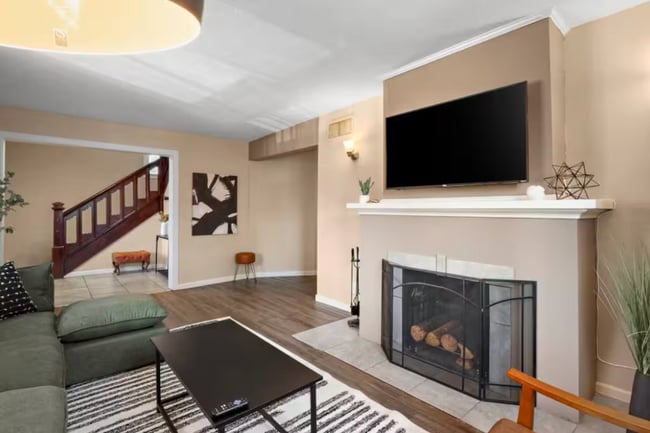 Foto del edificio - 719 E 9th Ave