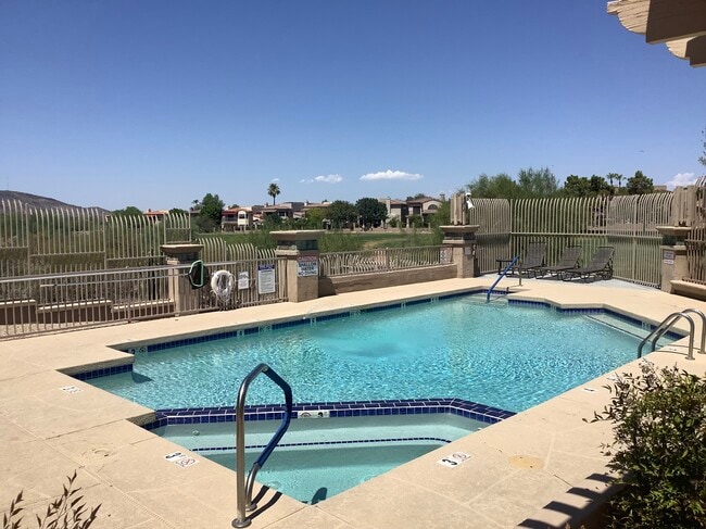 2 pools overlooking golf course & mountains - 1502 E Estrid Ave