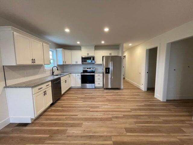 Building Photo - 223 Wyldwood Way