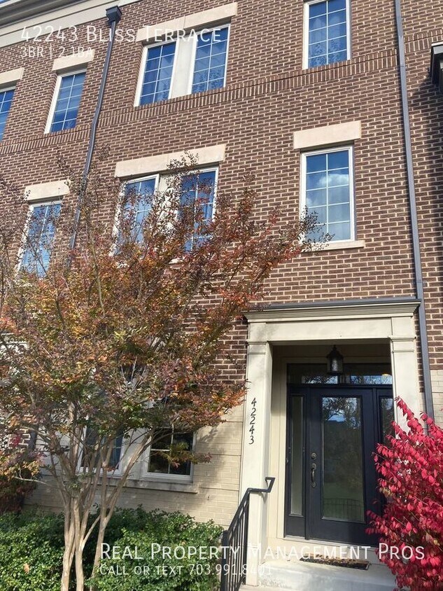 Primary Photo - Qualify for a Zero Security Deposit Option...