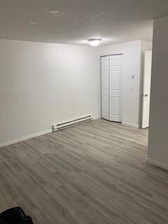 eating area - 1717 E Mission Ave