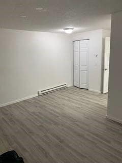 eating area - 1717 E Mission Ave