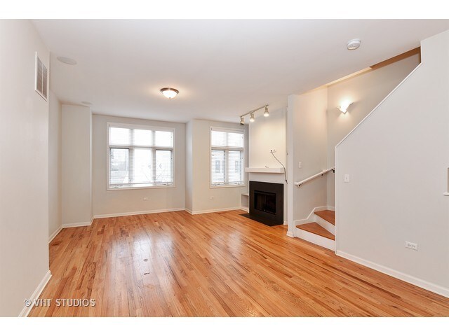 Foto del edificio - 1703 S Prairie Ave