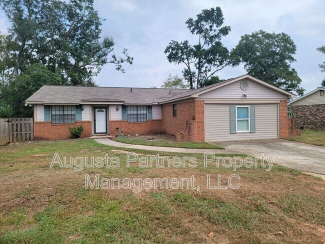 Foto del edificio - 142 Oakridge Dr