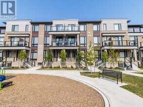 Building Photo - 45-45 Knotsberry Cir
