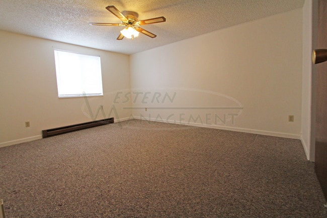 Bedroom - 937 N 17th St