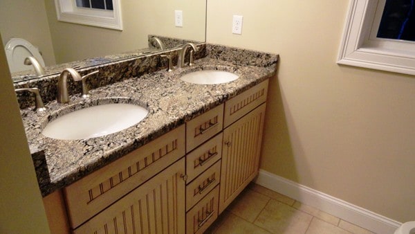 Building Photo - 22 W Shore Park Rd