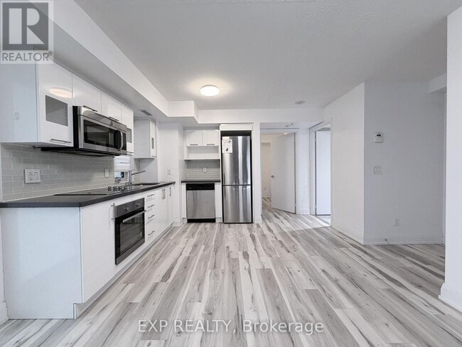 Photo du bâtiment - 555 Wilson Ave