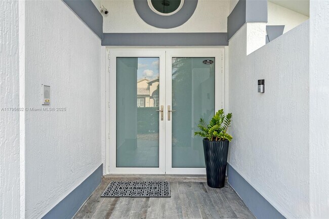 Foto del edificio - 14162 NW 87th Ct