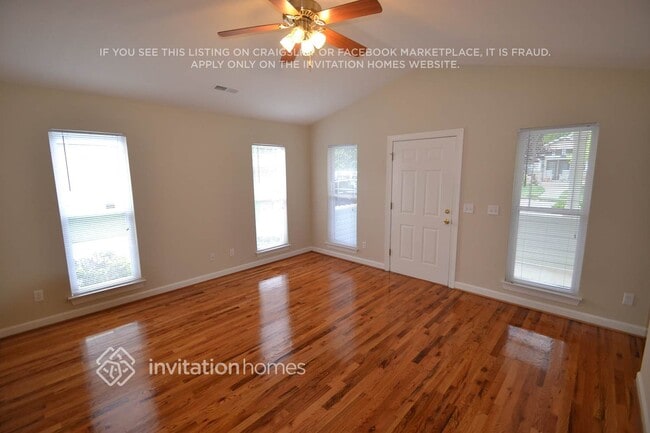 Foto del edificio - 1807 Chantilly Ln