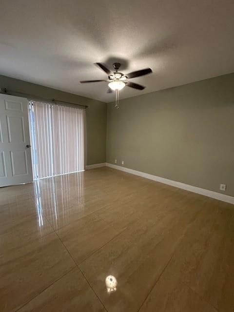 Building Photo - 4757 Sunny Palm Cir