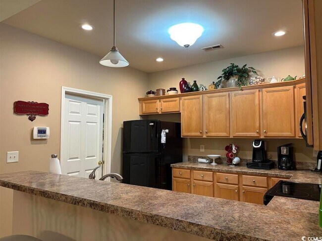 Building Photo - 991 Wrigley Dr