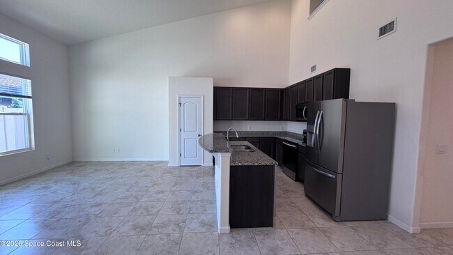 Foto del edificio - 759 Simeon Dr