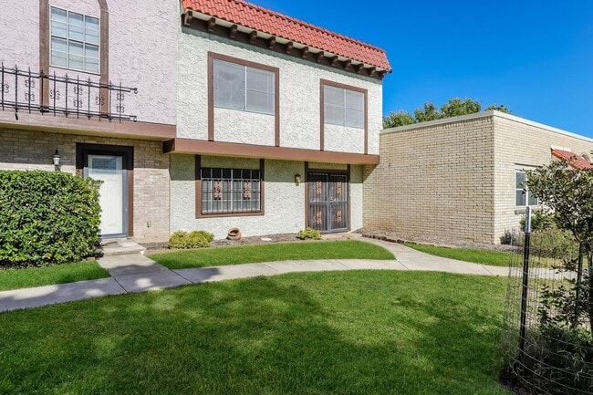 Photo - $250 OFF first months rent!!! 3 bedroom 2.... House