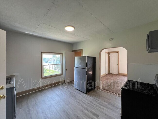 Foto del edificio - 3611 E 116th St