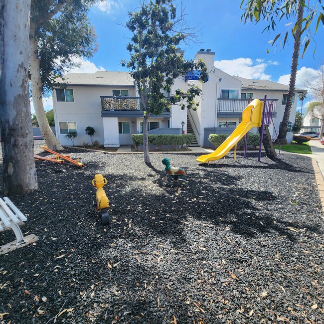 ¡Área de juegos para niños - Oak Hill Apartments