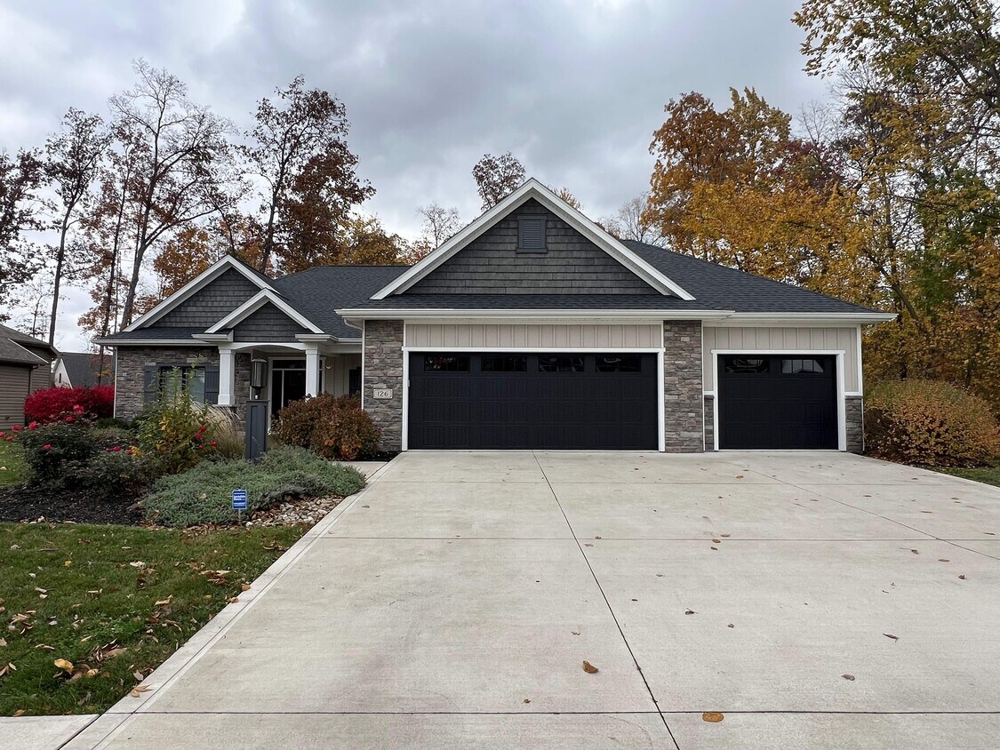 Foto principal - 126 Tumbling Stone Ct