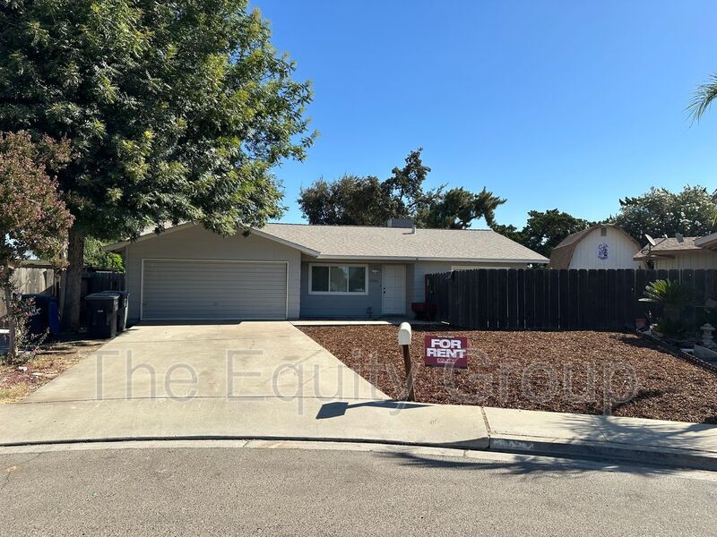 Foto principal - 2036 N Jacob Ct