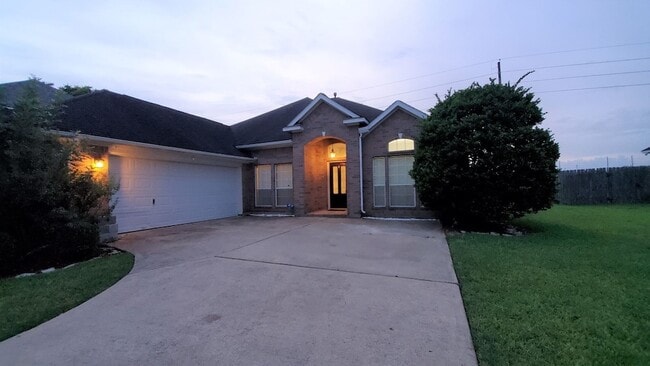 Building Photo - 1411 Pine Mills Dr