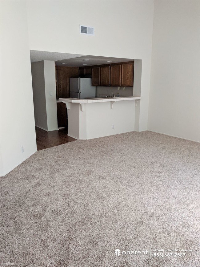 Building Photo - 9886 Scripps Westview Way