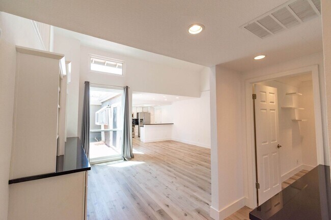 Building Photo - Beautiful Remodeled Home w/Attached 2 Car ...