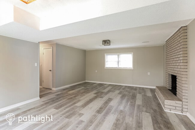 Building Photo - 1017 SW 14Th Street Terrace, Blue Springs,...