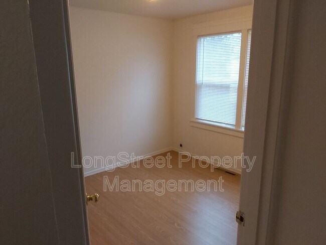 Foto del edificio - 1120 NW 31st St