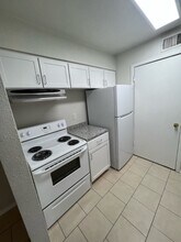 Building Photo - 12651 Ashford Meadow Dr