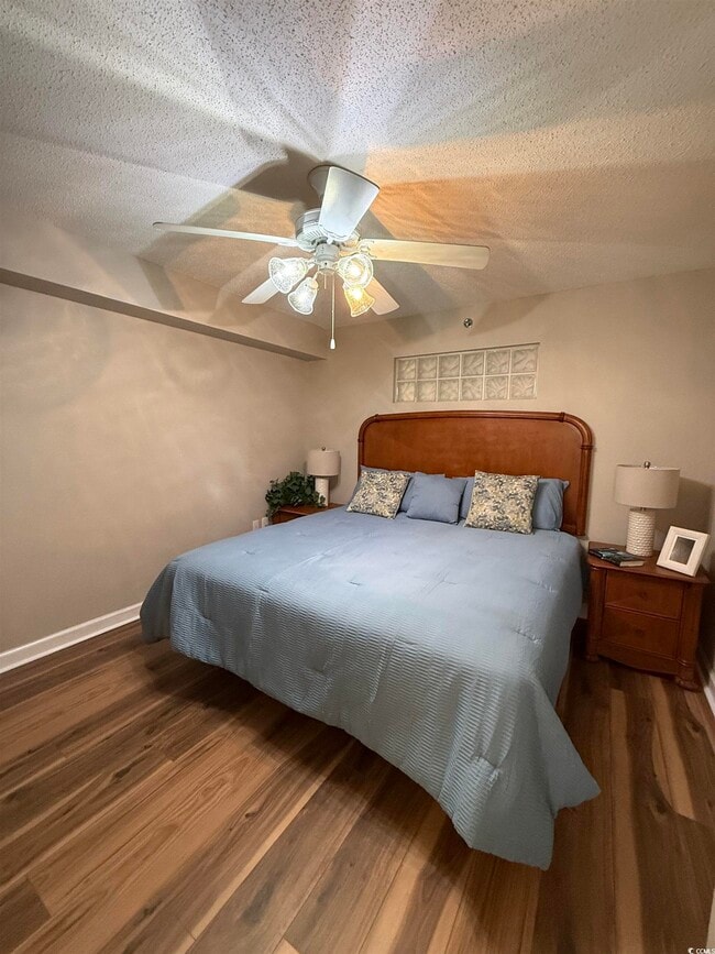 Building Photo - 215 77th Ave N