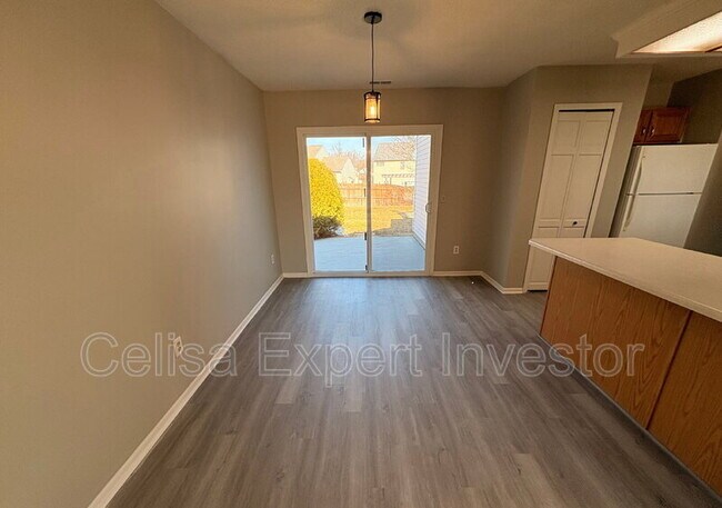 Foto del edificio - 3236 Bluefield Pl