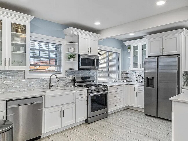 Foto del edificio - 116-01-116221 221st St