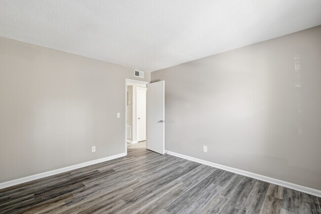 Foto del edificio - Spring Lane Apartments