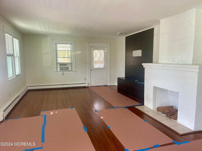 Foto del edificio - 191 Monmouth Rd