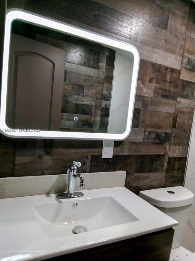 Foto del edificio - 2720 NW 29th St