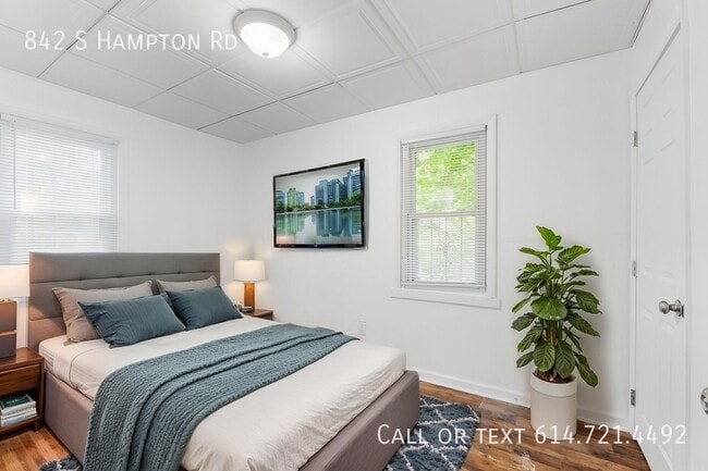 Building Photo - 842 S Hampton Rd