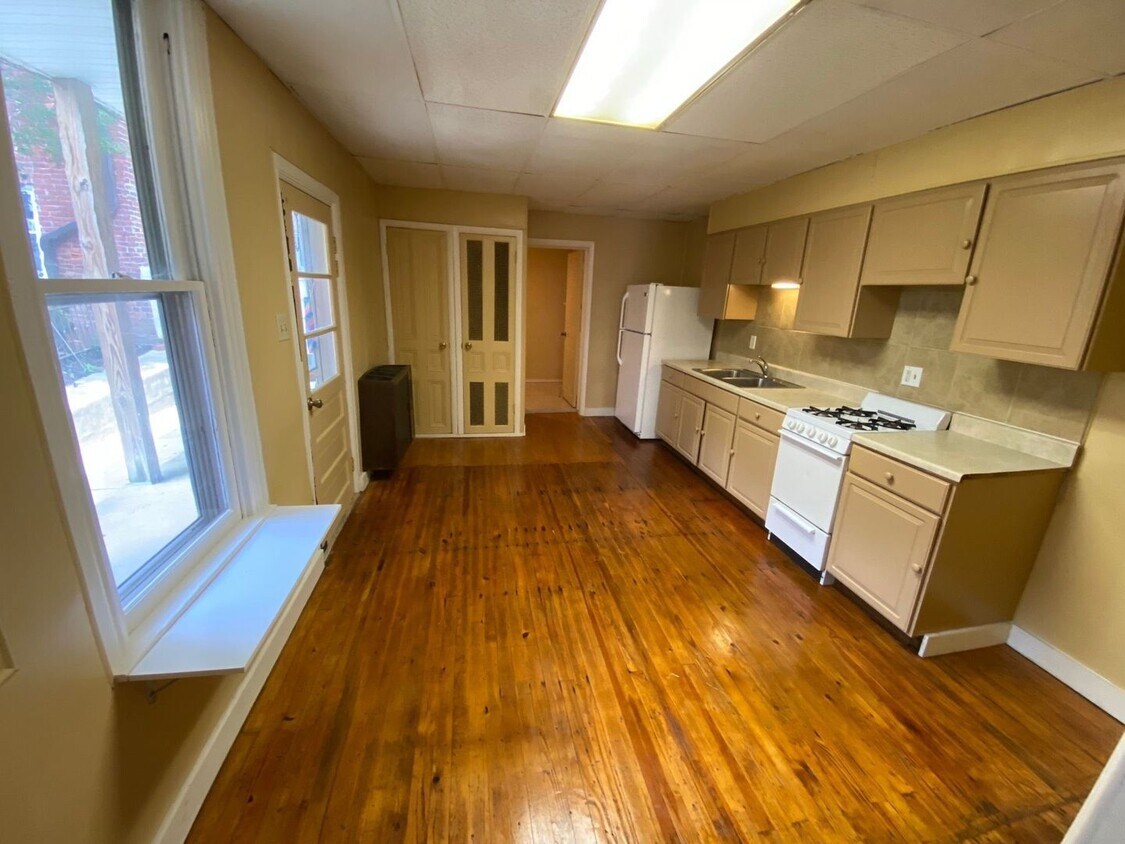 Foto del edificio - 1st floor apartment