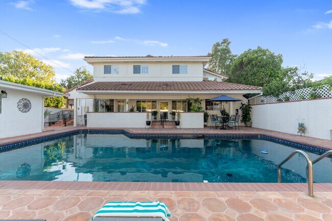 Foto del edificio - 4930 Biloxi Ave