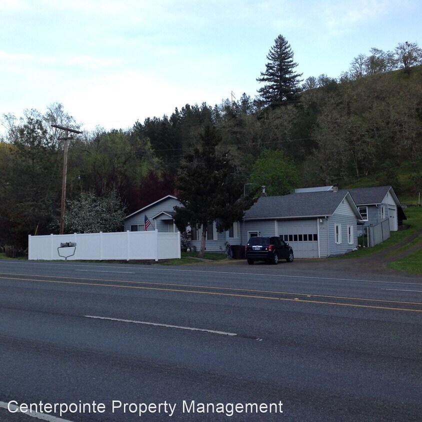 Primary Photo - 3 br, 1 bath House - 7731 North Umpqua Hig...