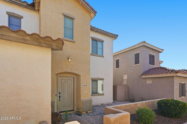 Foto del edificio - 4678 E Redfield Rd