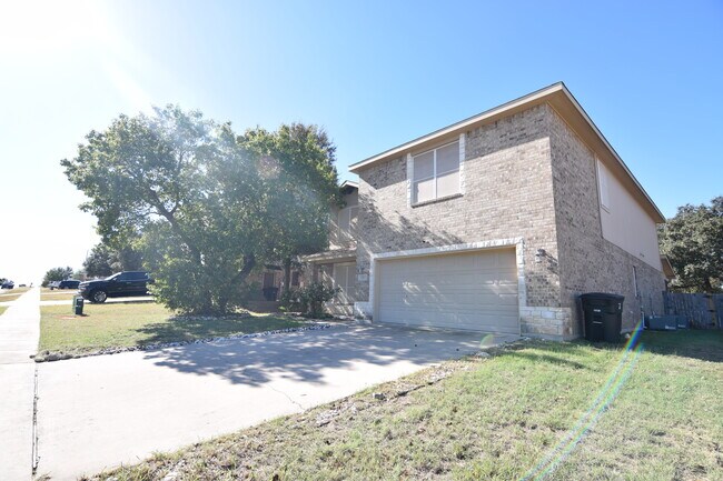 Foto del edificio - 4811 Citrine Dr
