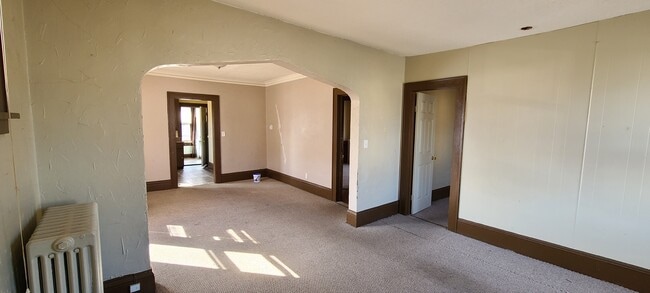 Building Photo - 3724 Bloomington Ave