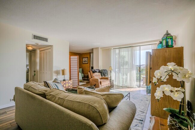 Foto del edificio - 1200 Marine Way