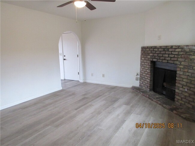 Building Photo - 3546 N Verdugo Rd